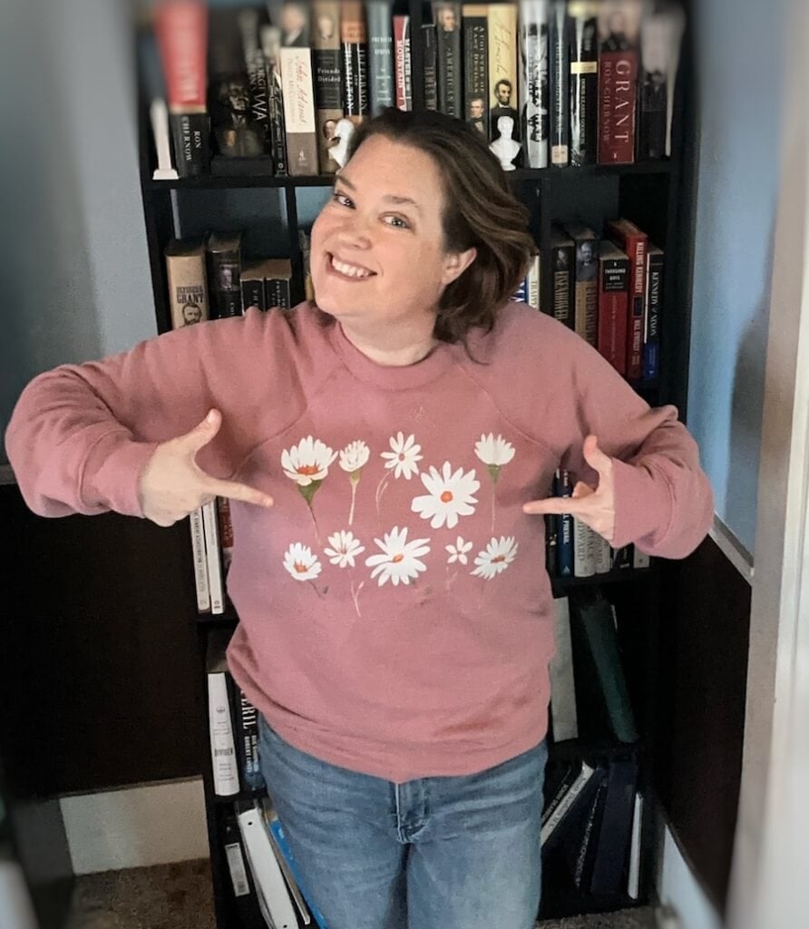 amber in pink daisy crewneck from jane