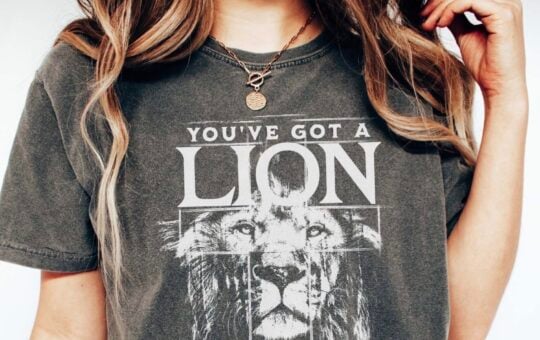 you've got a lion tee