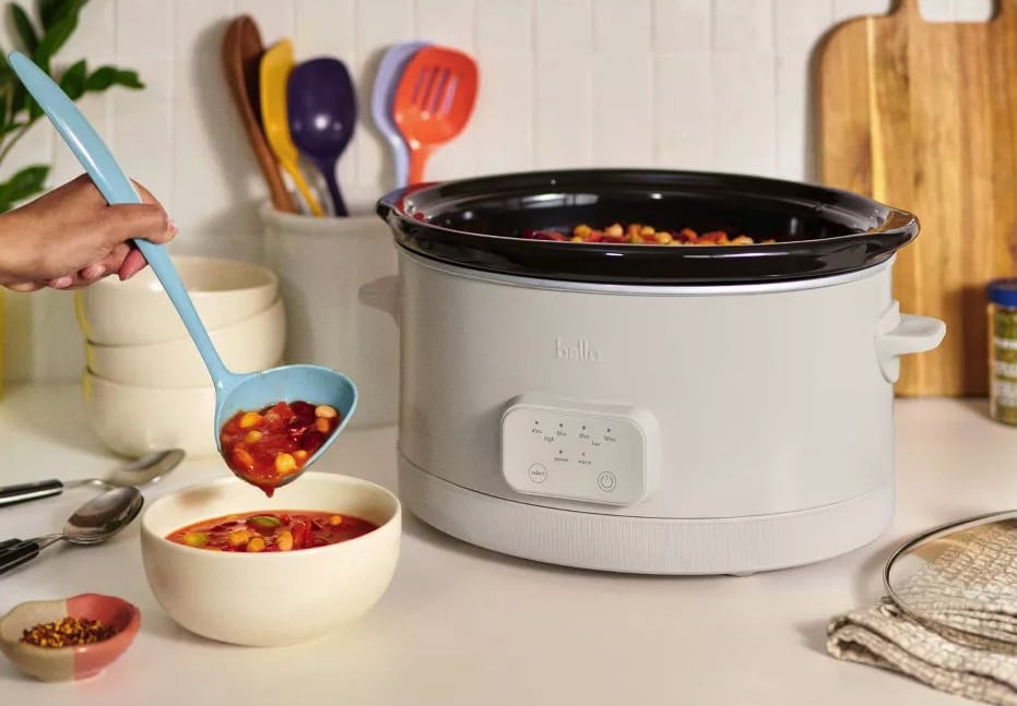 bella 6 qt programmable slow cooker on counter 