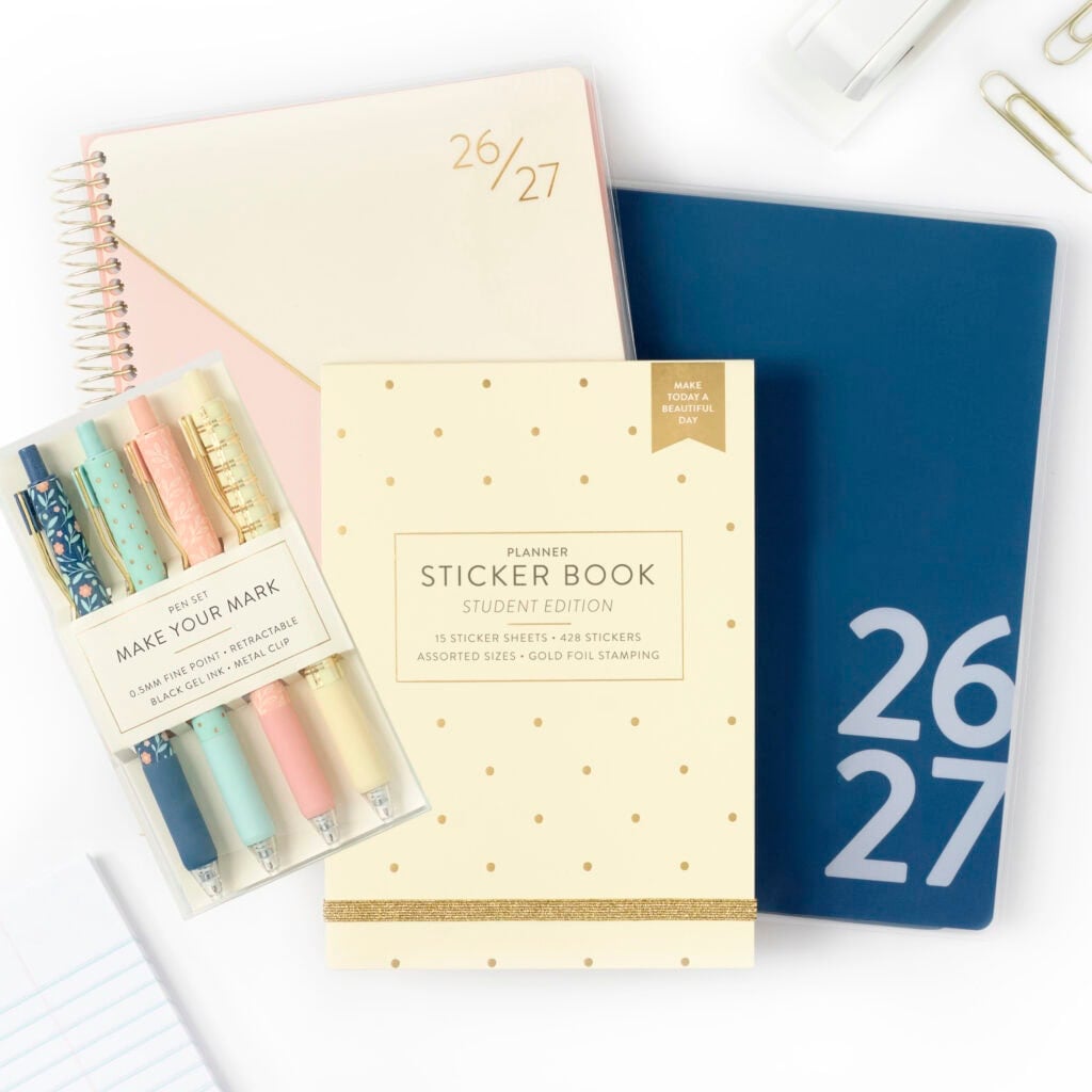 Student Planner 2627 KIT 001