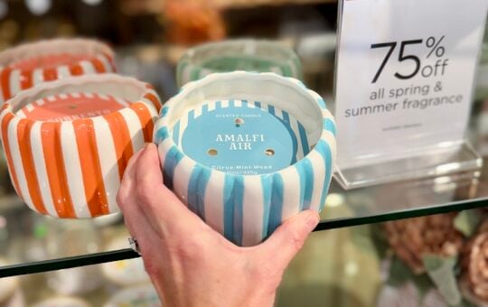 Kirkland's Amalfi Candle