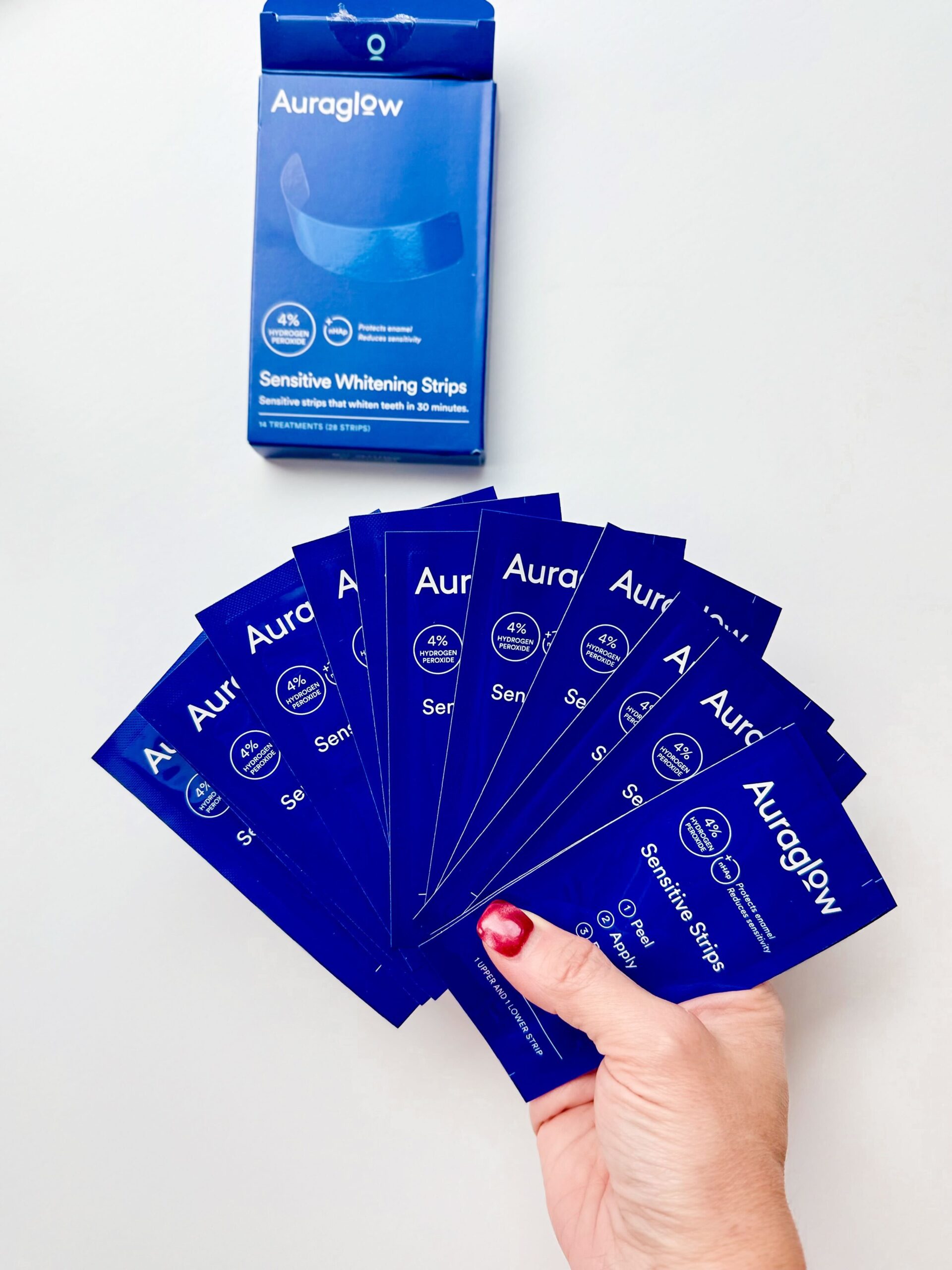 auraglow teeth whitening strips