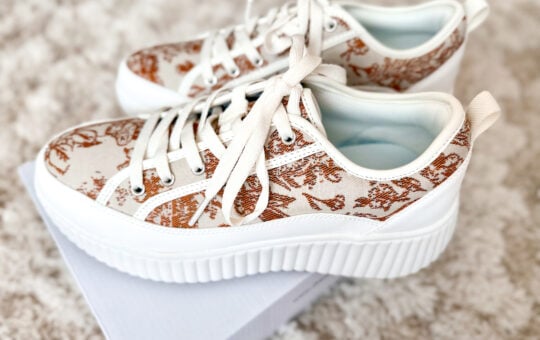 dream pairs sneakers