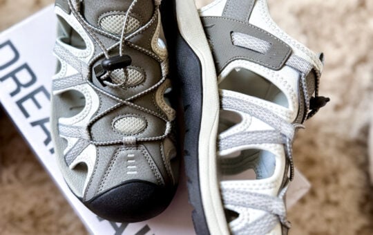mens hiking sandals