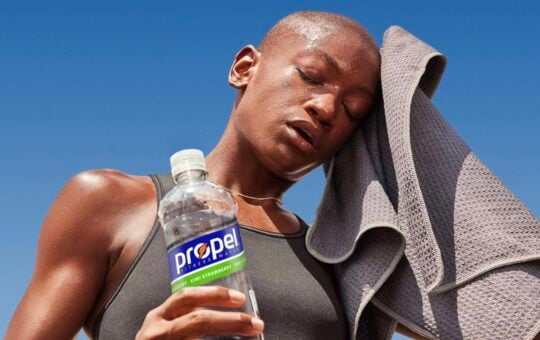 propel water