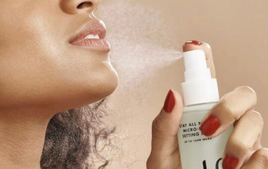 e.l.f stay all night setting spray elf