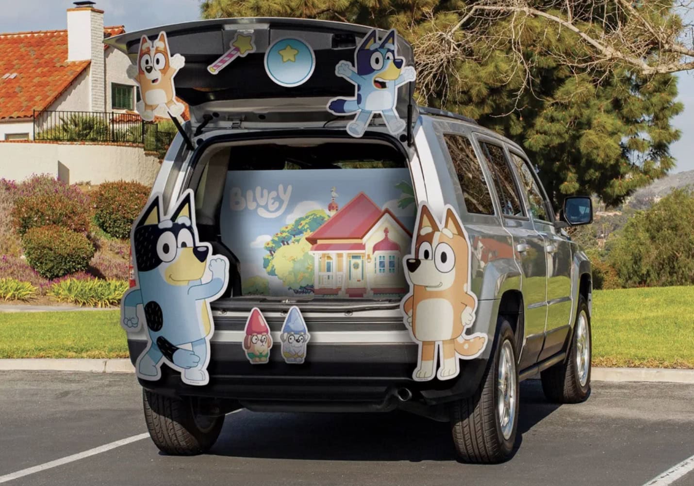 bluey trunk or treat