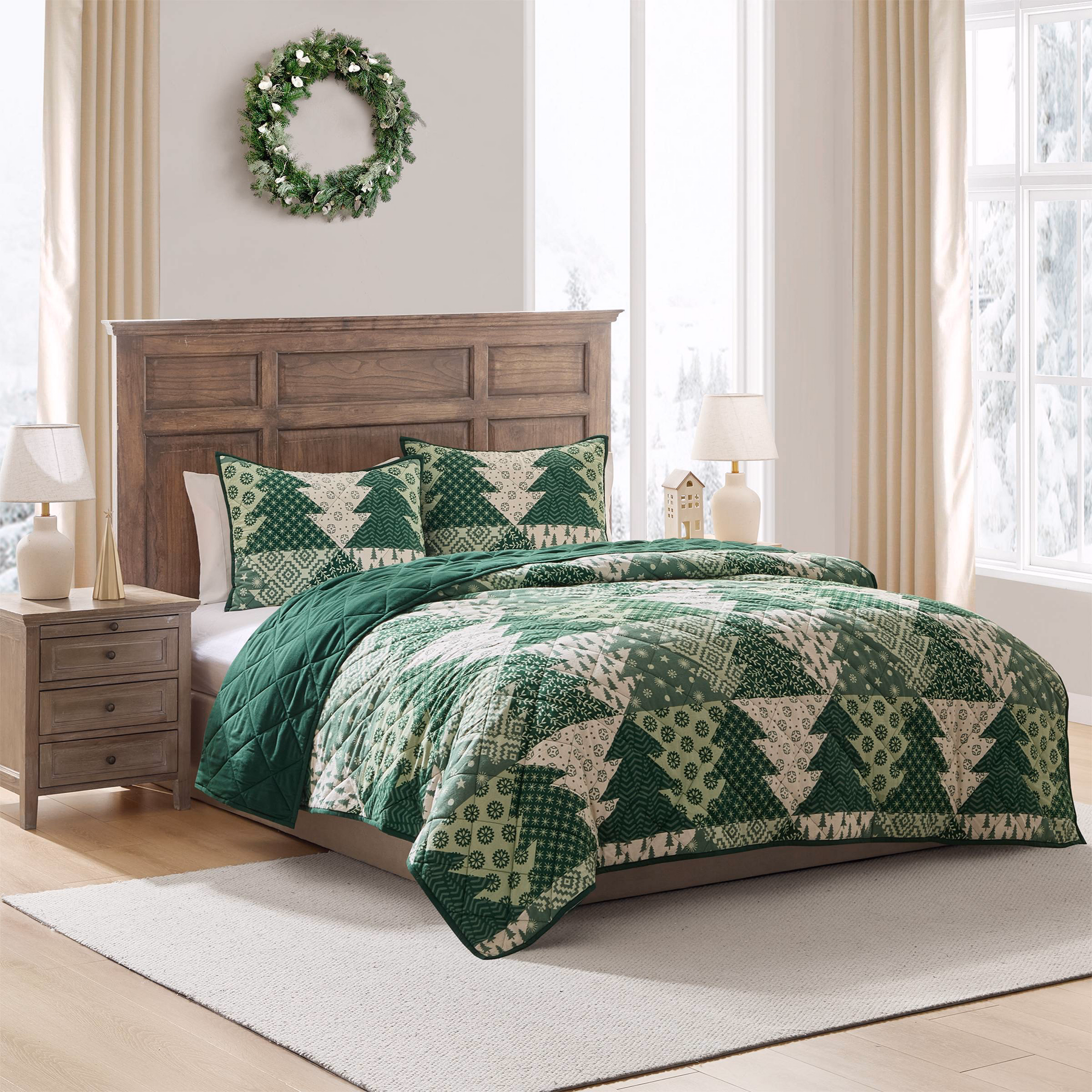 Hallmark Flannel Tree Print Quilt Set Green