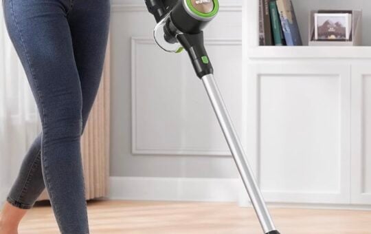 eureka lightweight cordless stick vacuum