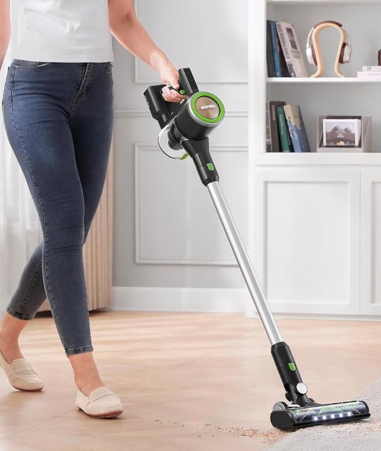 eureka lightweight cordless stick vacuum
