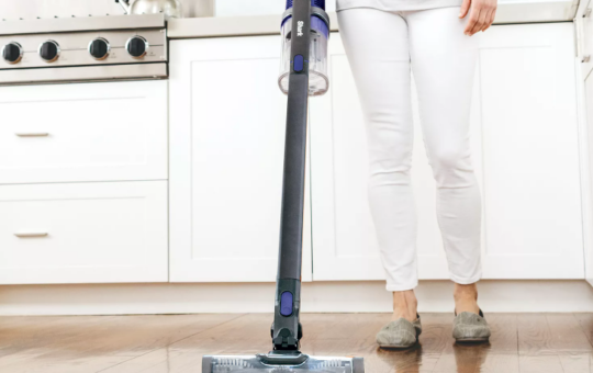 shark pet vac kitchen