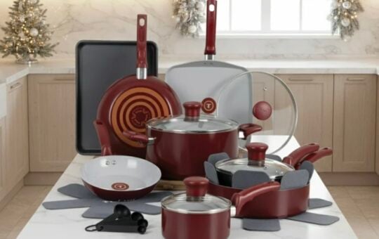 T-fal set in red