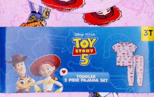 kids character pajamas