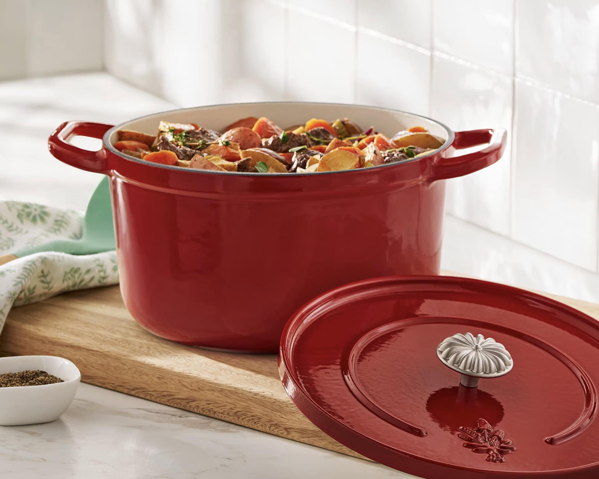 Pioneer Woman Dutch Oven