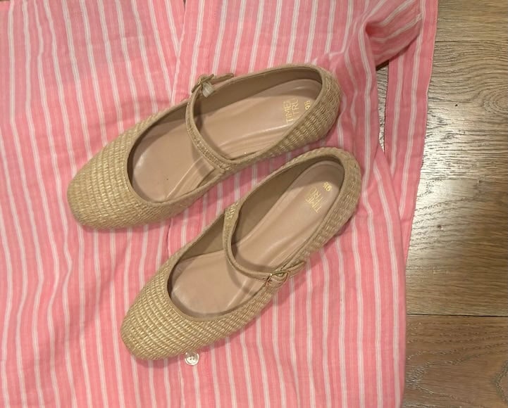 Time and Tru Women's Faux Leather Mary Jane Flats Laurie