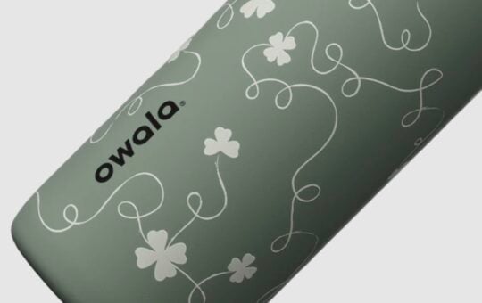 owala color drop clover achiever