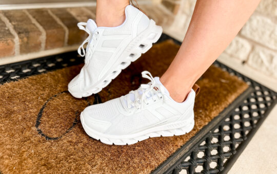 white avia mary