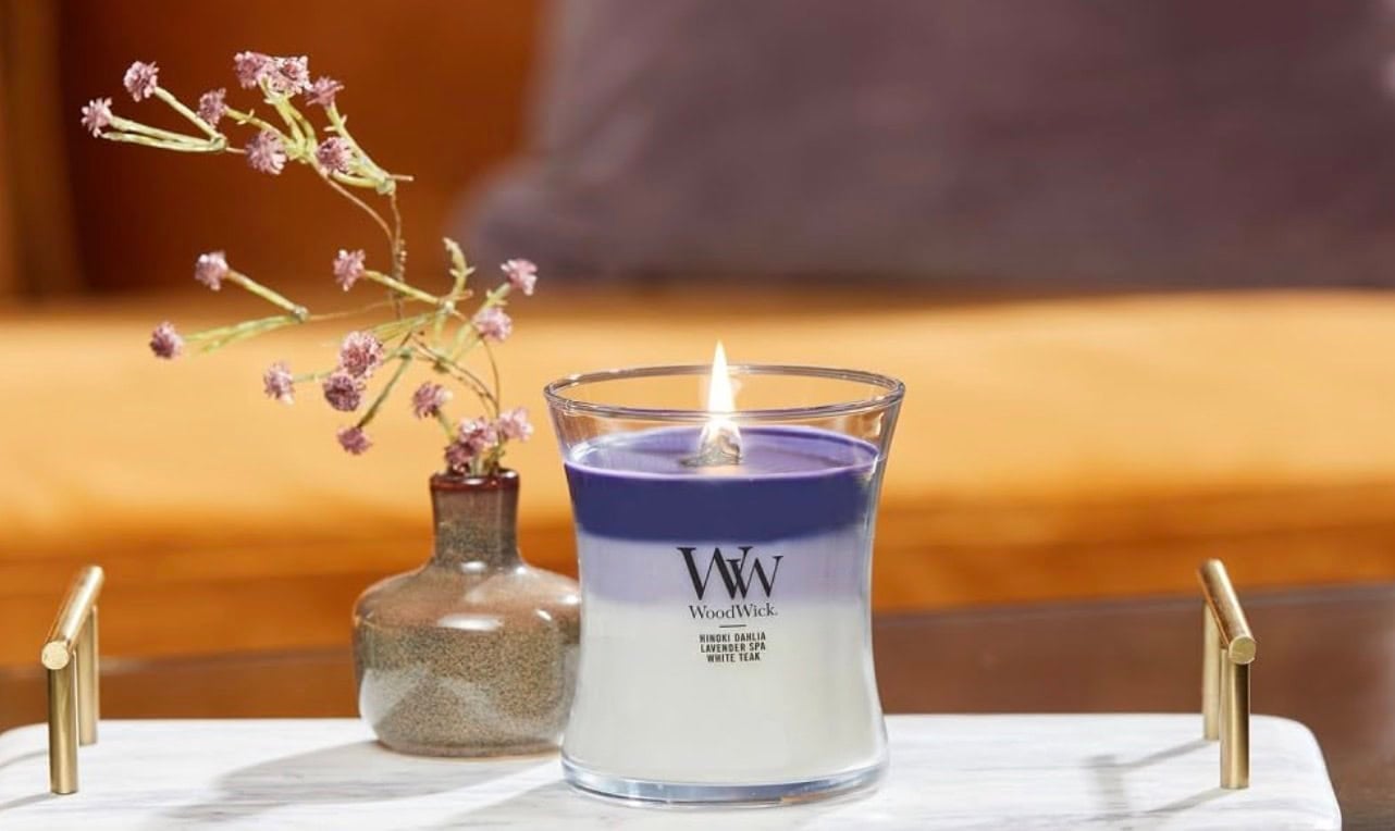 woodwick candle medium hourglass 9.7 evening luxe