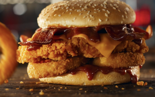 Carl's Jr Western Bacon Chicken Sandwich