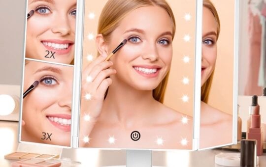 FASCINATE Trifold Vanity Mirror with Lights