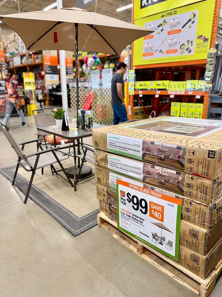 The Home Depot StyleWell Amberview 6 Piece Outdoor Dining Set