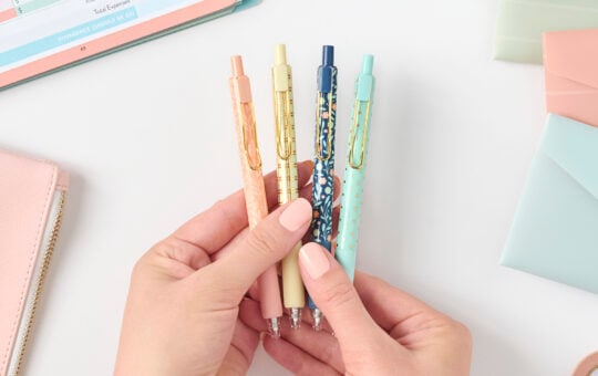 2nd edition gel penes outside of package being held