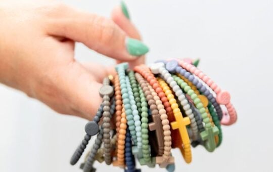 silicone cross bracelets