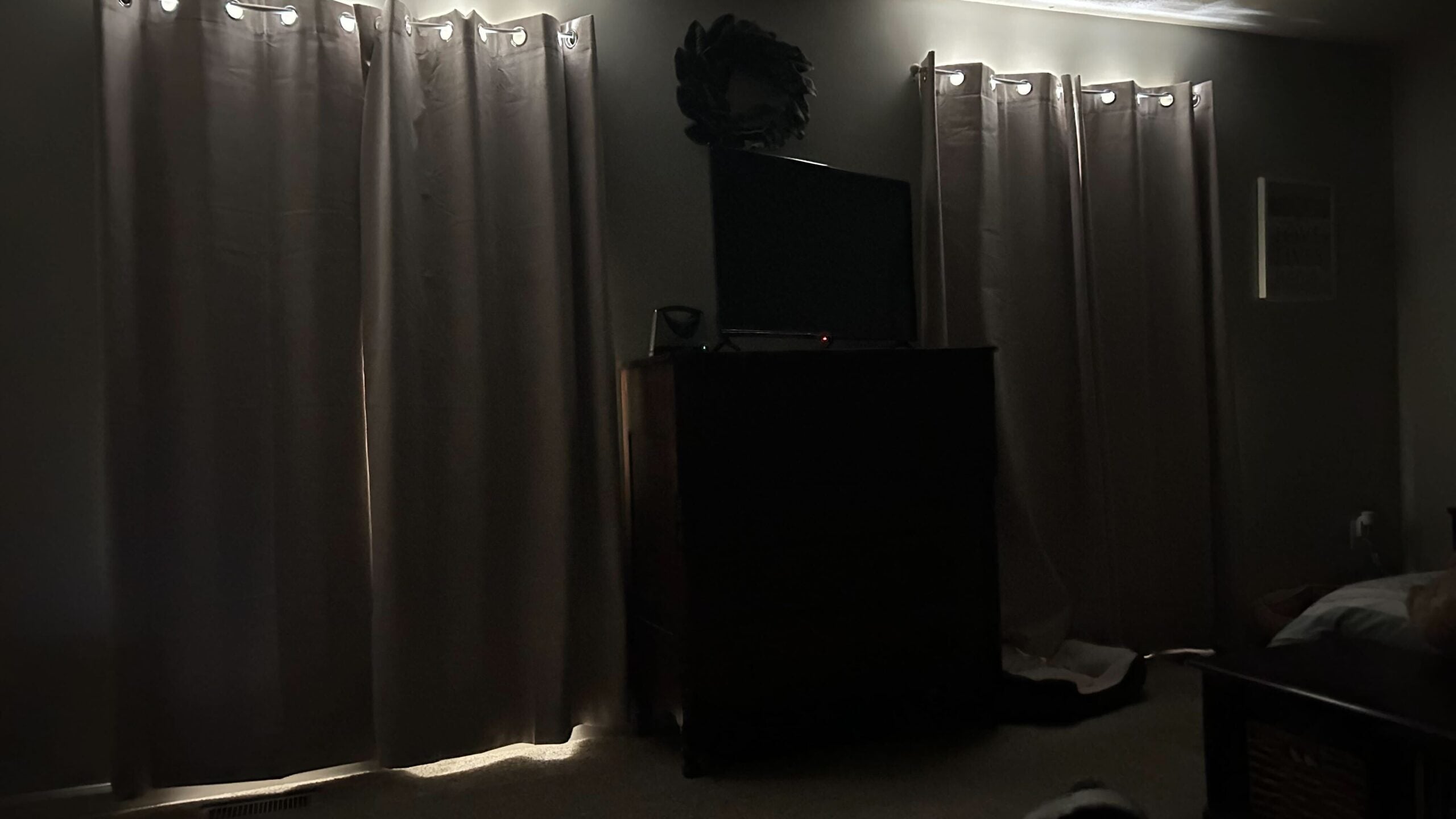 MIULEE Blackout Curtain Closed Bridgett