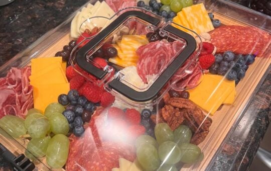 charcuterie board handle