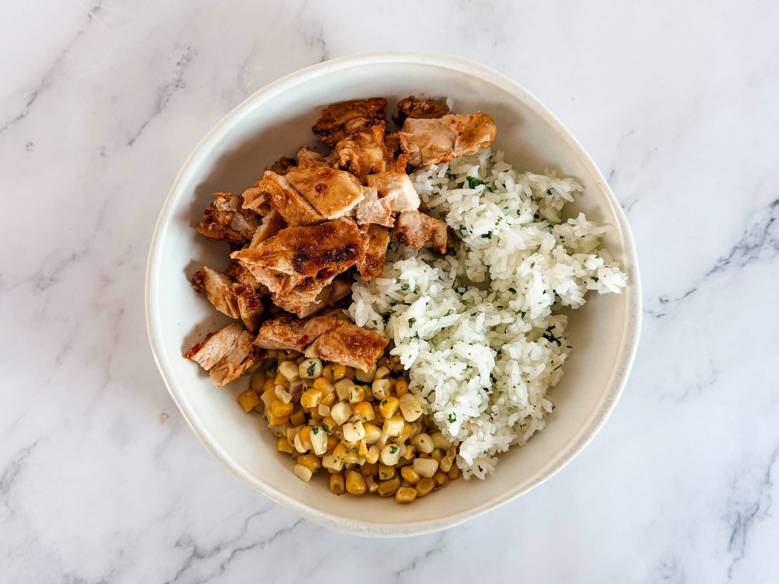 copycat chipotle chicken bowl (1)
