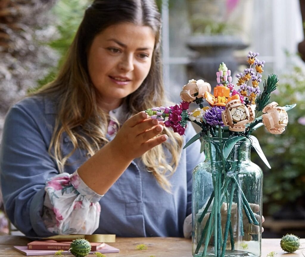 lego botanicals flower bouquet set 10280 lego botanicals flower bouquet set 10280