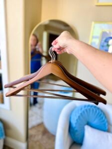 storageworks hangers