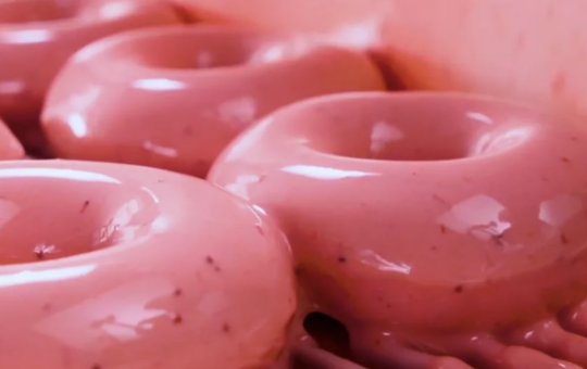 Krispy Kreme Strawberry Glaze