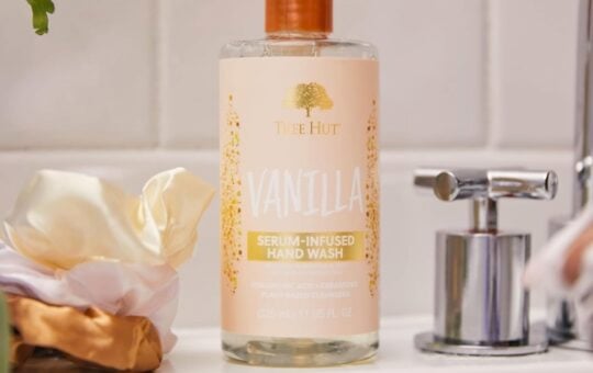 Tree Hut Vanilla Serum Infused Hand Wash