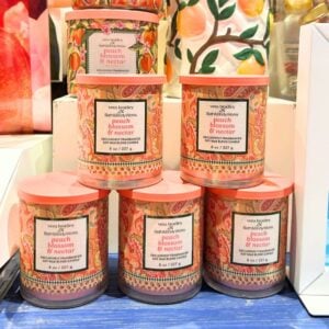 bath body works candle (1)