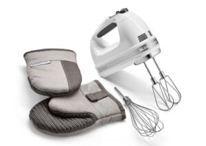 kitchen aid mixer and mits