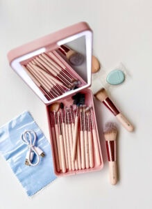 makeup brush box