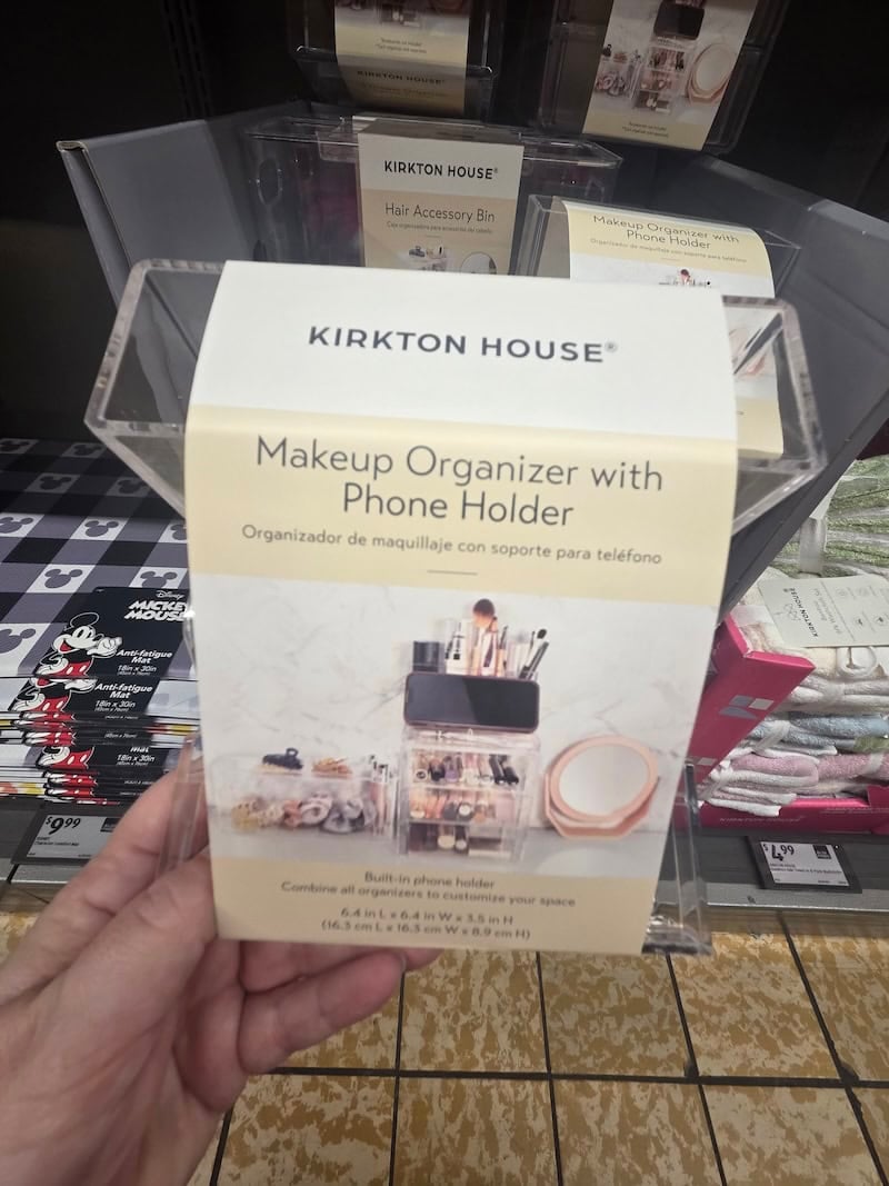 makeup organizer