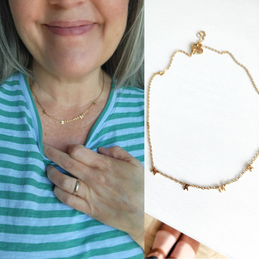 mama necklace (1) mama necklace (1)