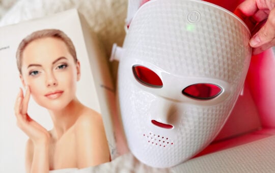 red light white mask