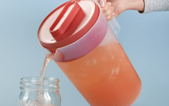 rubbermaid pitcher