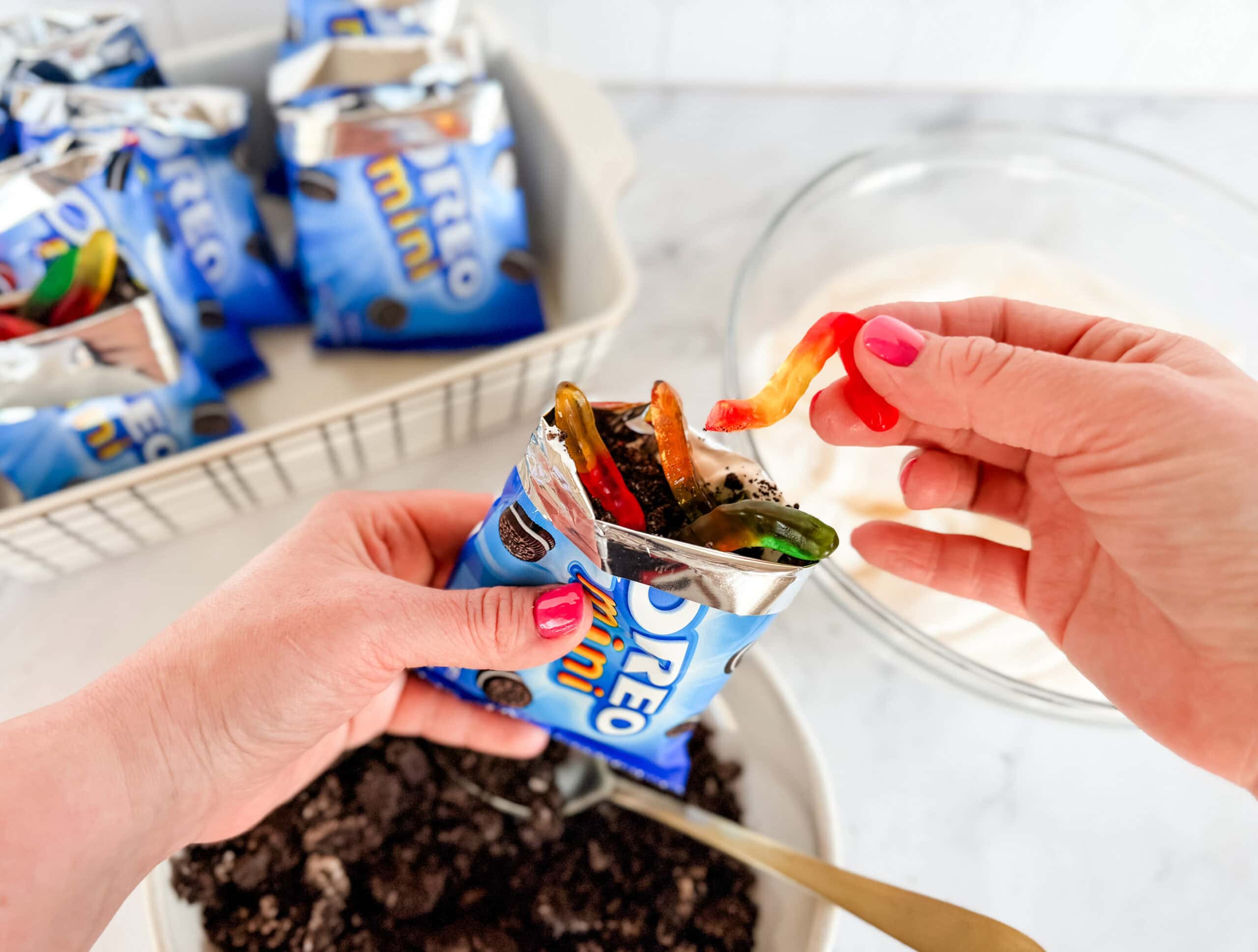 walking dirt cake dessert (3)