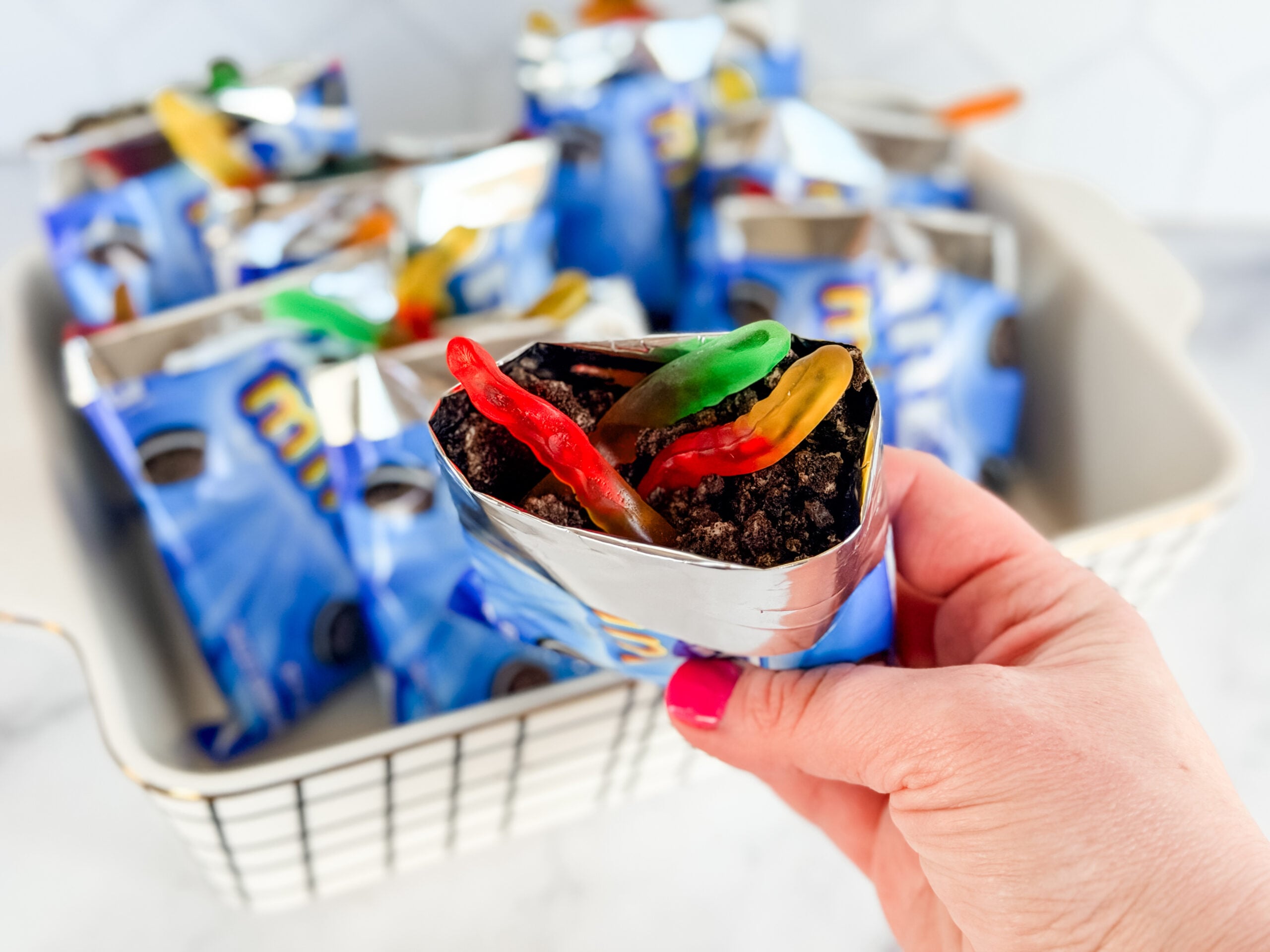 walking dirt cake dessert (8)