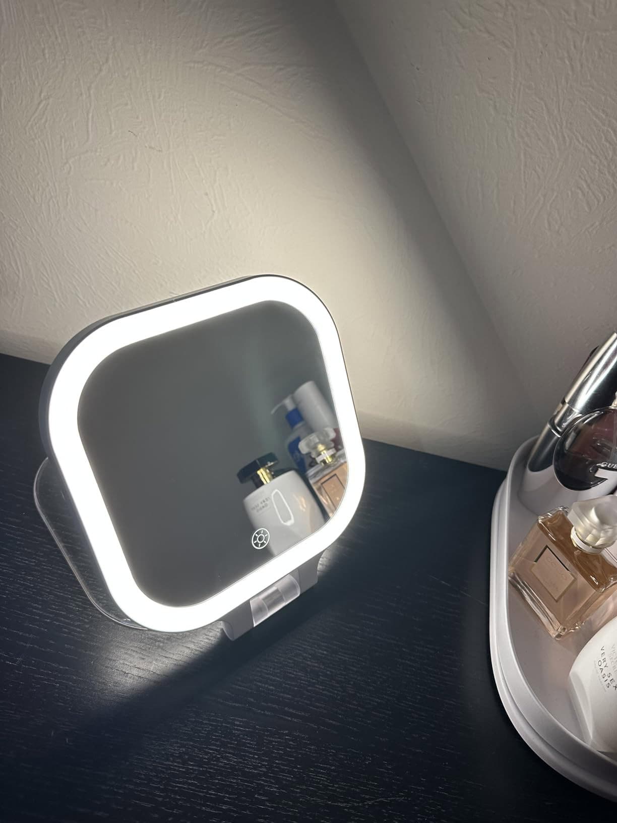 3.5 Rechargeable Travel Makeup Mirror 30X Magnification 2 3.5 Rechargeable Travel Makeup Mirror 30X Magnification 2