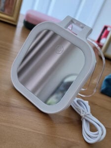 3.5 Rechargeable Travel Makeup Mirror 30X Magnification