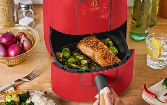 beautiful air fryer 3 qt cherry red