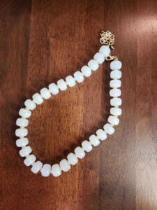 chunky white necklace