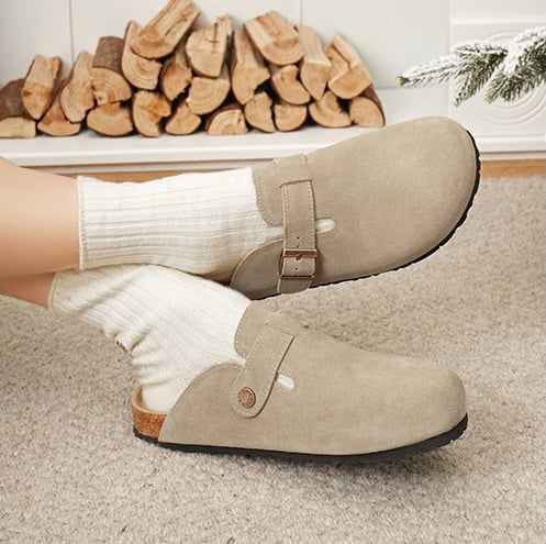 Dumalum Suede Clogs