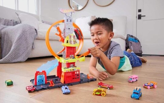 Hot Wheels Fire Station Set