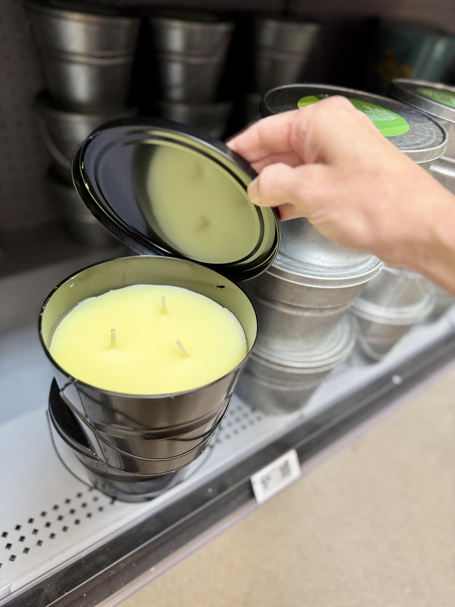Mainstays Outdoor Citronella Candle 24oz Metal Bucket Silver Mainstays Outdoor Citronella Candle 24oz Metal Bucket Silver